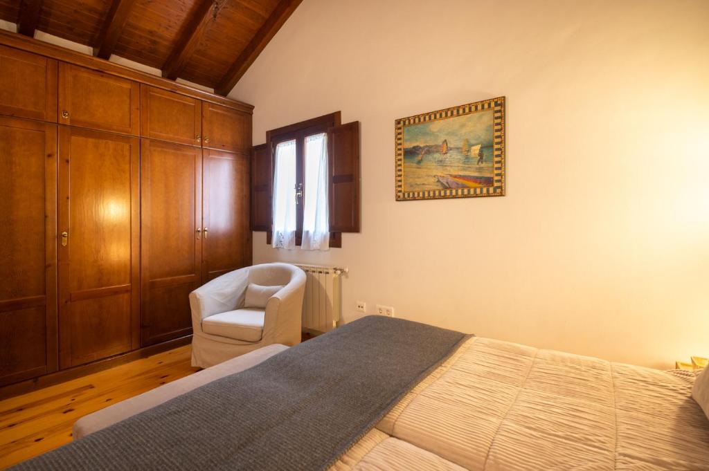 Posezení v ubytování Chalet El Ñeru