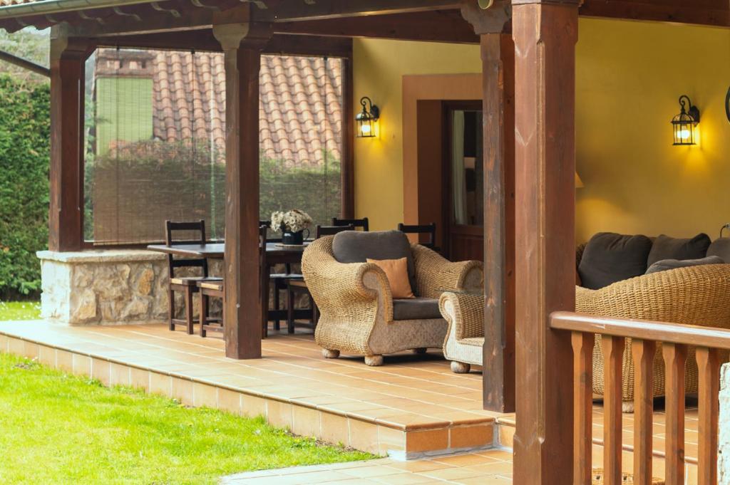 Posezení v ubytování Chalet El Ñeru