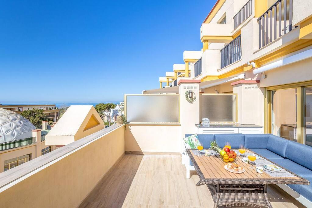 Balkón alebo terasa v ubytovaní OleHolidays 535 Romana Playa con vistas al mar