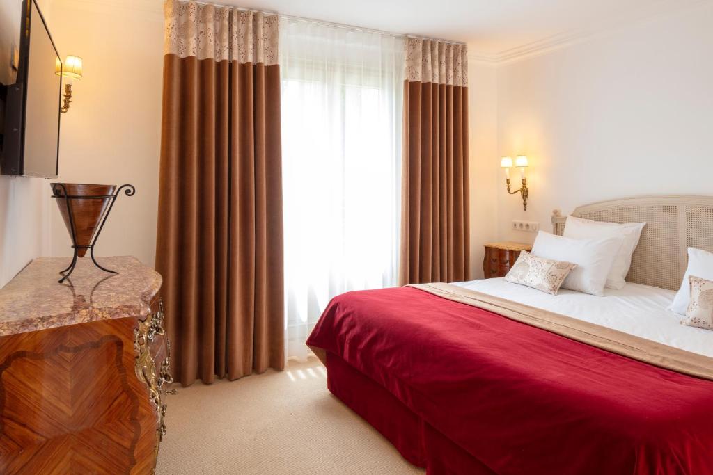 Relais et Chateaux La Bonne Étape - Suite Junior Avec Terrasse