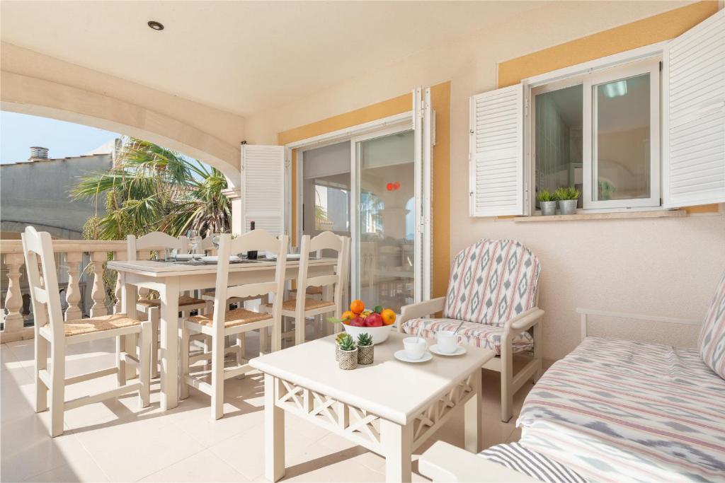 Posedenie v ubytovaní Apartment Countess Attic 2-3, Sun of the Bay Vidalba 3, at Alcudia Beach