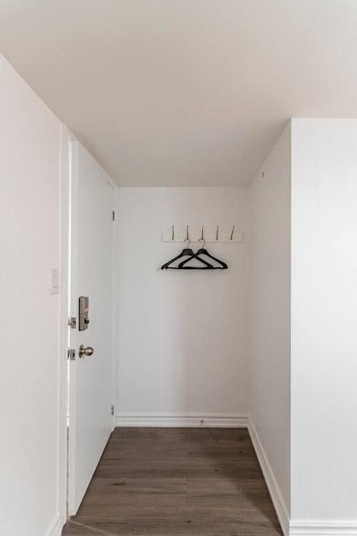 Fotografie z fotogalerie ubytování Simple & Tidy Private Rooms v destinaci Toronto