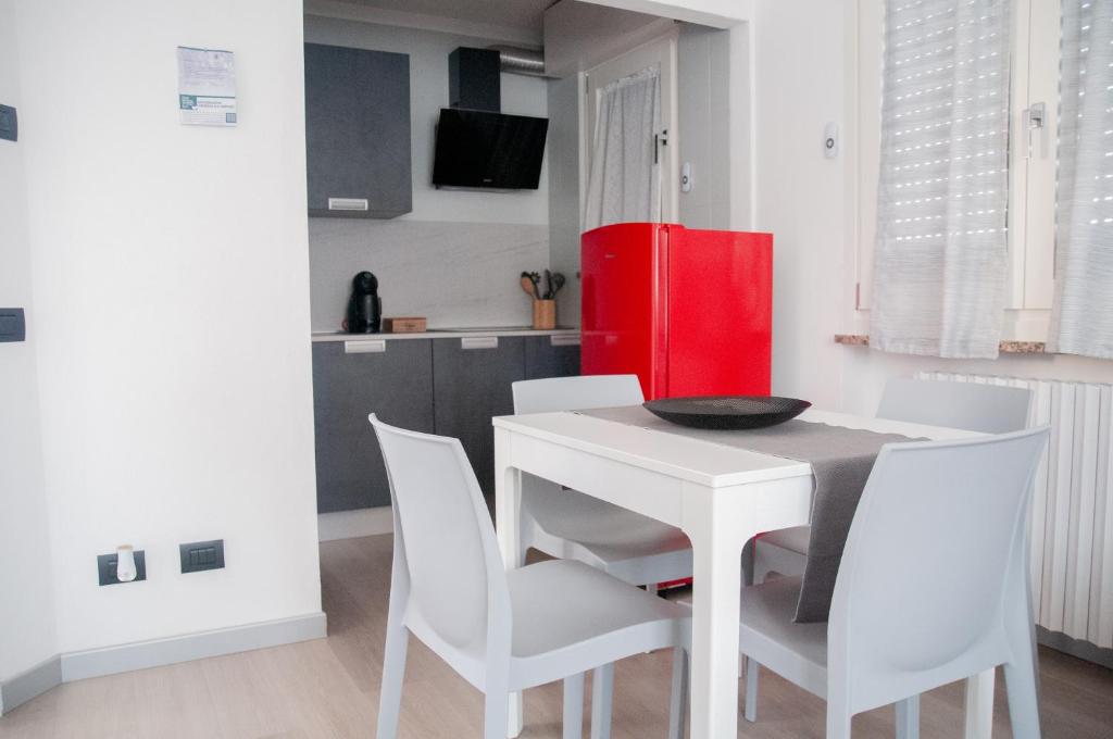 Zdjęcie z galerii obiektu Casa Nicho Salo' w mieście Salò