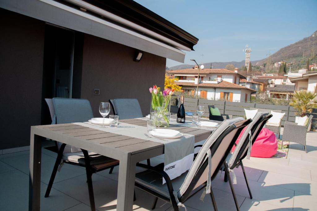 Zdjęcie z galerii obiektu Casa Nicho Salo' w mieście Salò