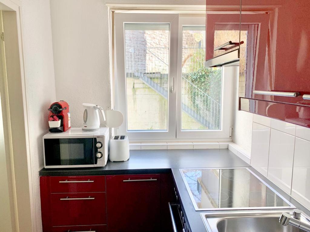 City Apartment - close to town - by PA - Resim 12