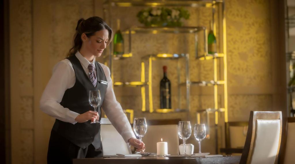 The Brehon Hotel & Spa - Resim 25