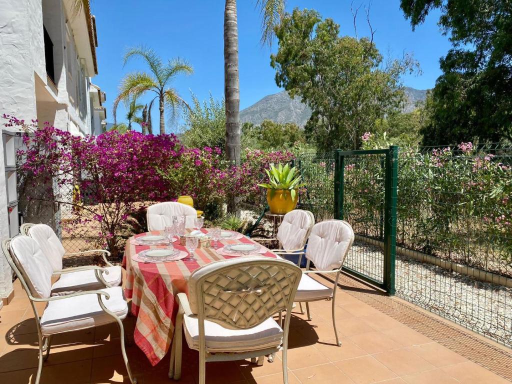 Apartment Los Naranjos de Marbella, Spain - Booking.com