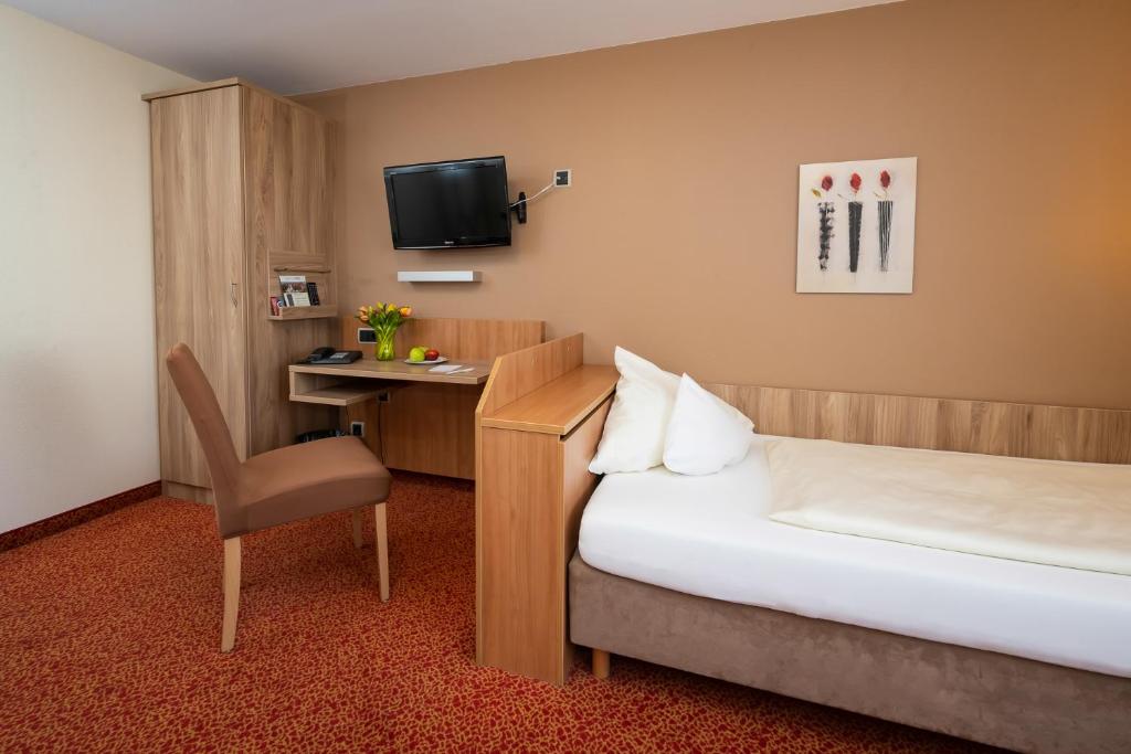 Ambient Hotel am Europakanal - Standard Single Room
