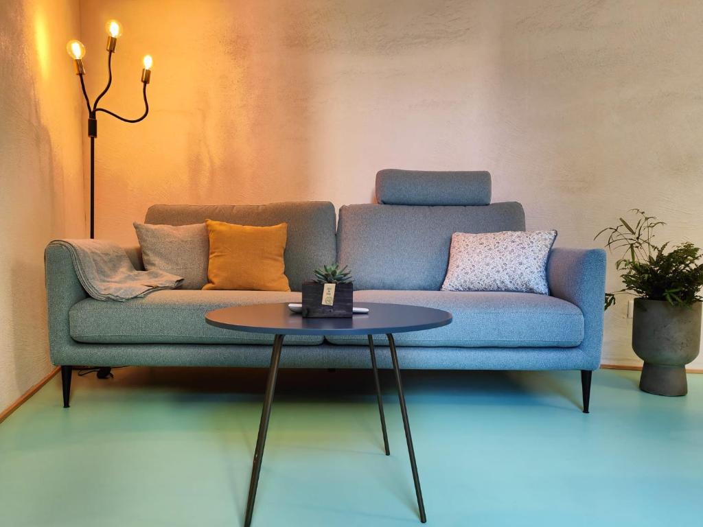 Posezení v ubytování Rustico Mulino1 - Fully Renovated Near Locarno and Ascona