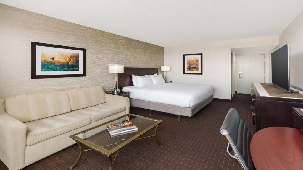 Crowne Plaza Phoenix Airport - PHX, an IHG Hotel - Standaard King Room Met Slaapbank