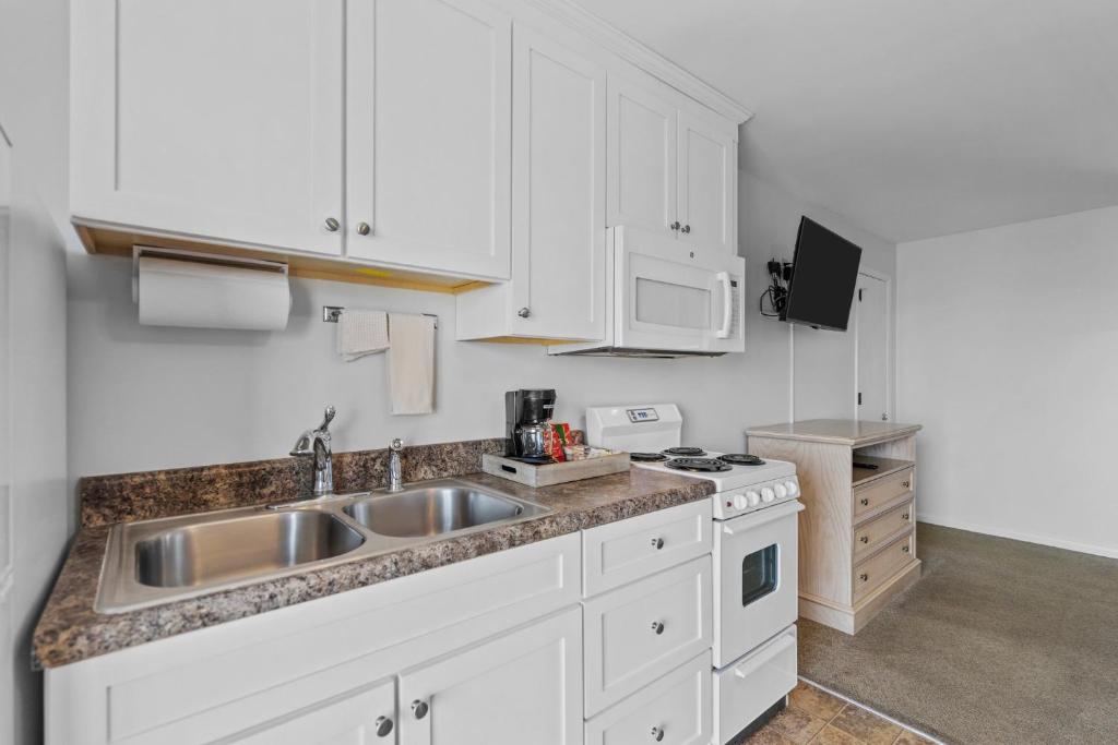 The Beach House - Two-Bedroom Suite