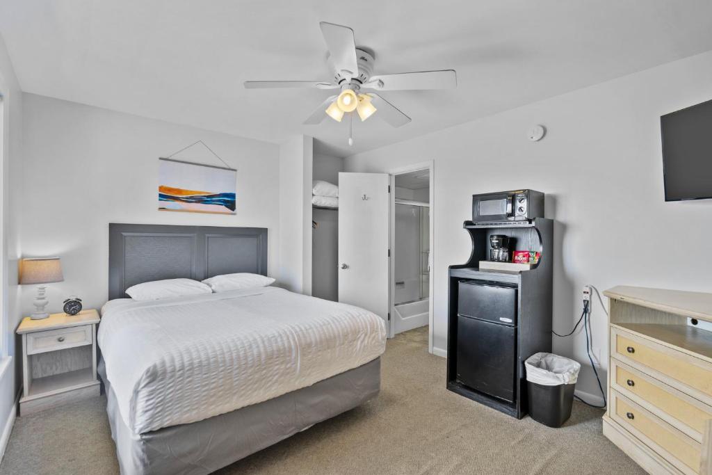 The Beach House - Double Room With Sea View