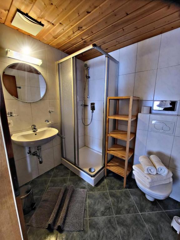 Koupelna v ubytování Lebensquelle Krapfenhof