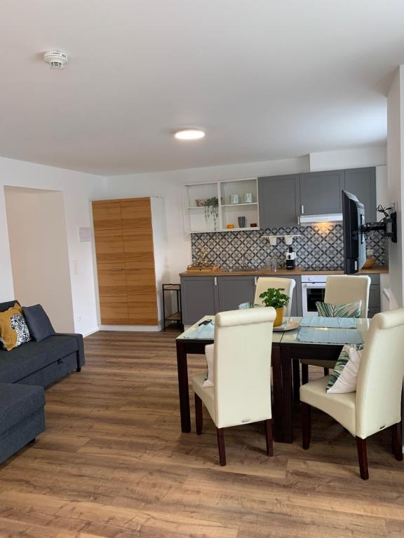 Kuchyň nebo kuchyňský kout v ubytování Motel55 - nettes Hotel mit Self Check-In in Villach, Warmbad