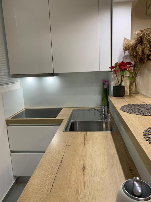 Η κουζίνα ή μικρή κουζίνα στο MM Split apartment - 5 min by car to the beach & city center - free public parking