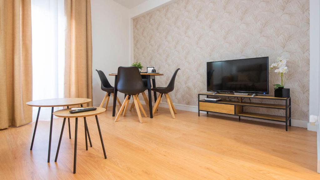 El Sueño de Carmelitas con parking incluido - Apartamentos Aloha Toledo - 9