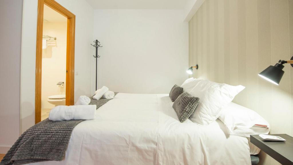 El Sueño de Carmelitas con parking incluido - Apartamentos Aloha Toledo - 10