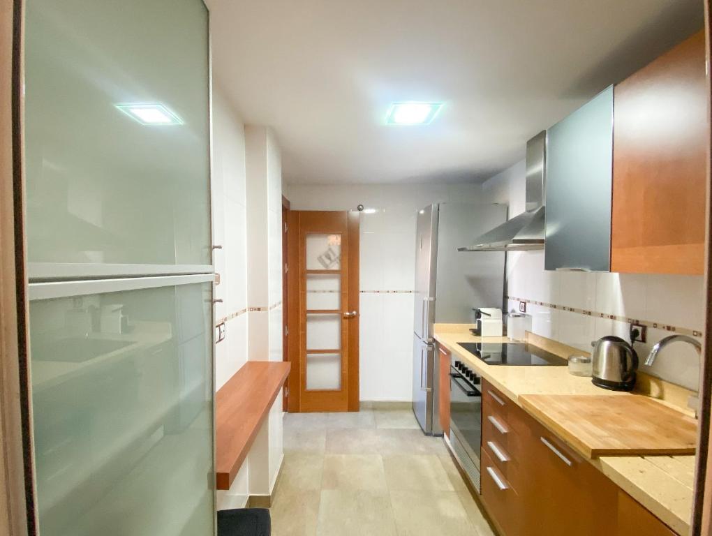 A kitchen or kitchenette at Great Location, Estepona Town