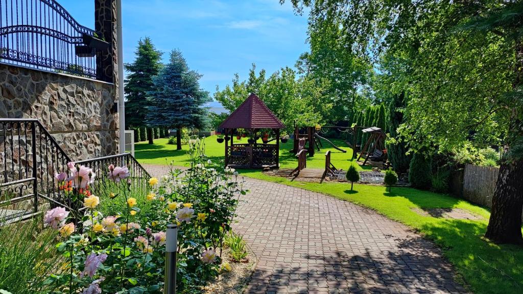 PanOli Apartmanház Nyíregyháza 4405 Nyíregyháza, 66 Kéményseprő utca kép - 1