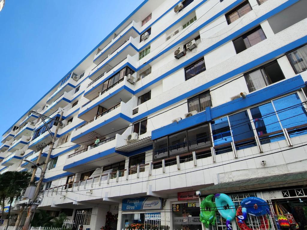 Apartamentos frente a la playa Palanoa Rodadero - By Bedviajes