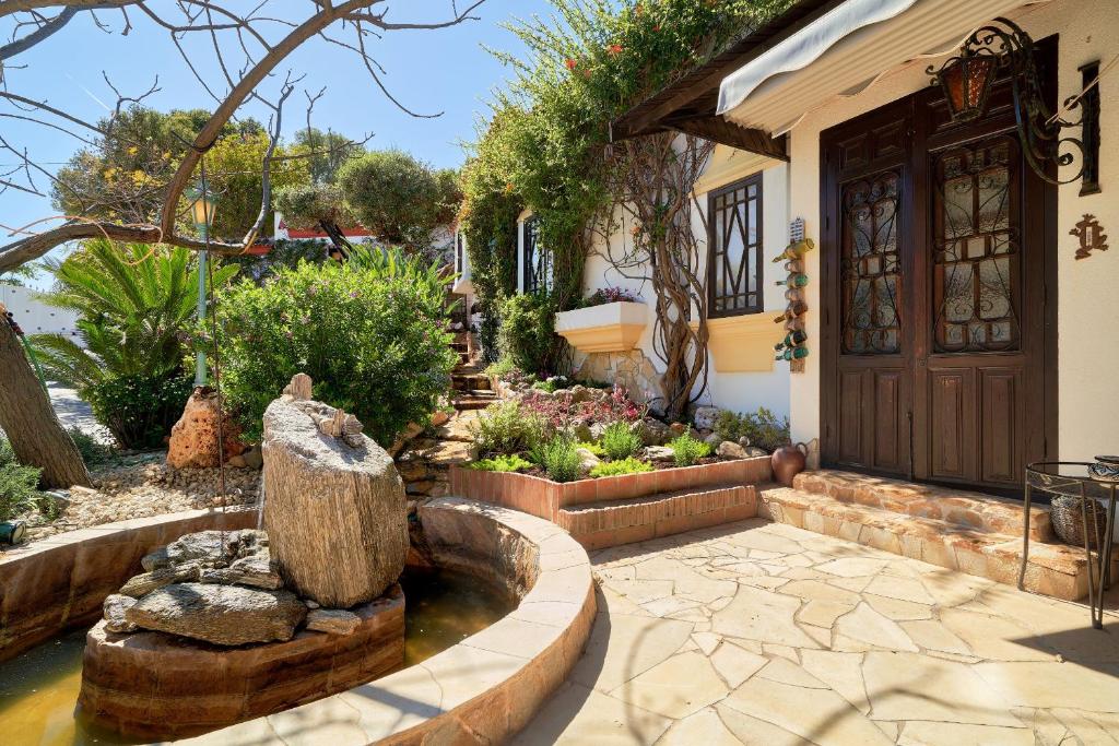 Fotografie z fotogalerie ubytování Villa with Heated Pool & Sea Views in Marbella v destinaci Marbella