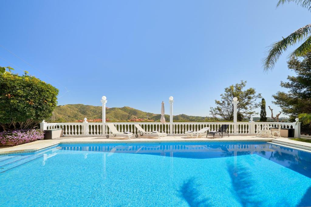 Fotografie z fotogalerie ubytování Villa with Heated Pool & Sea Views in Marbella v destinaci Marbella