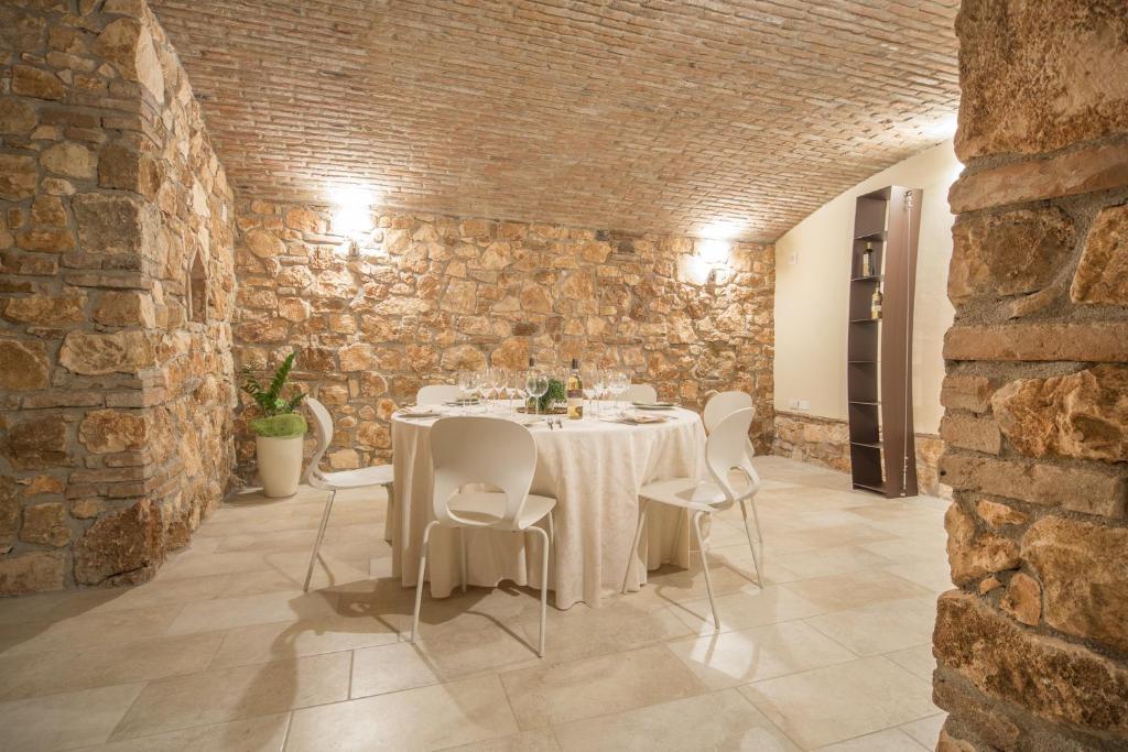 Restauracja lub miejsce do jedzenia w obiekcie Antica Corte