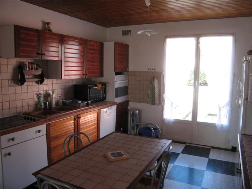 Zdjęcie z galerii obiektu Villa T4 avec Piscine Privée, 6 Couchages, Proche Plage - Saint-Cyprien - FR-1-106-82 w mieście Saint-Cyprien