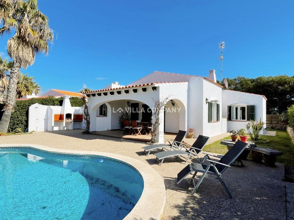 Villas Villa VICMAR en Cala'n Bosch, Menorca