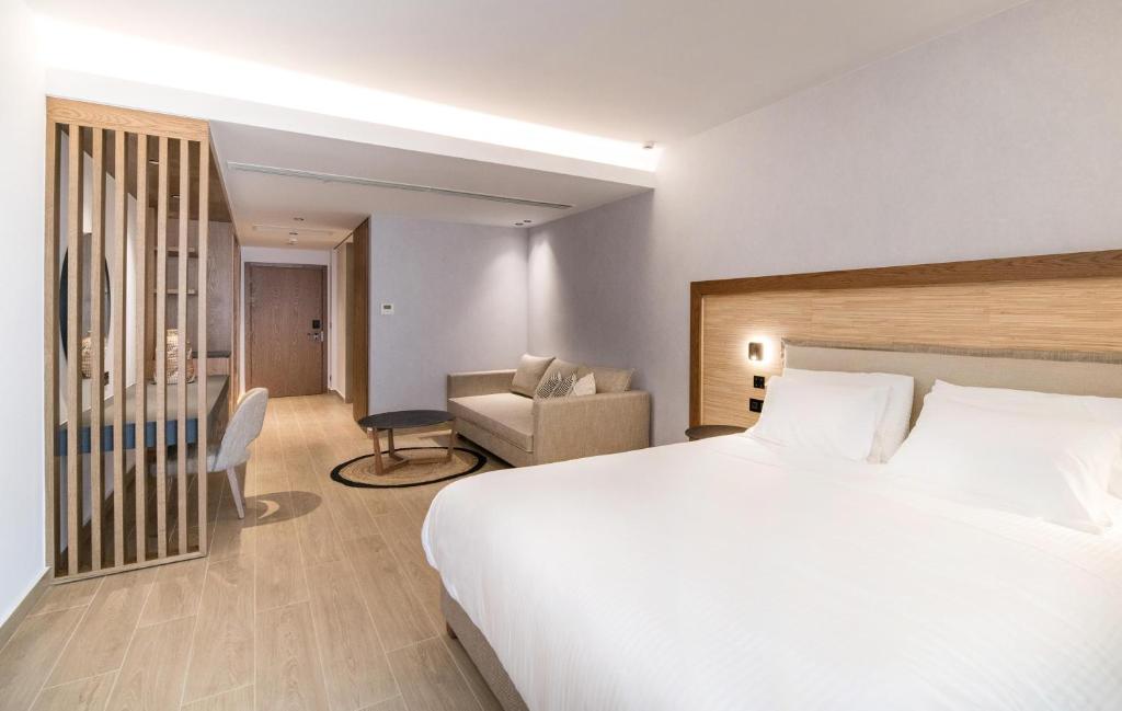 AKASHA Beach Hotel & Spa - 14