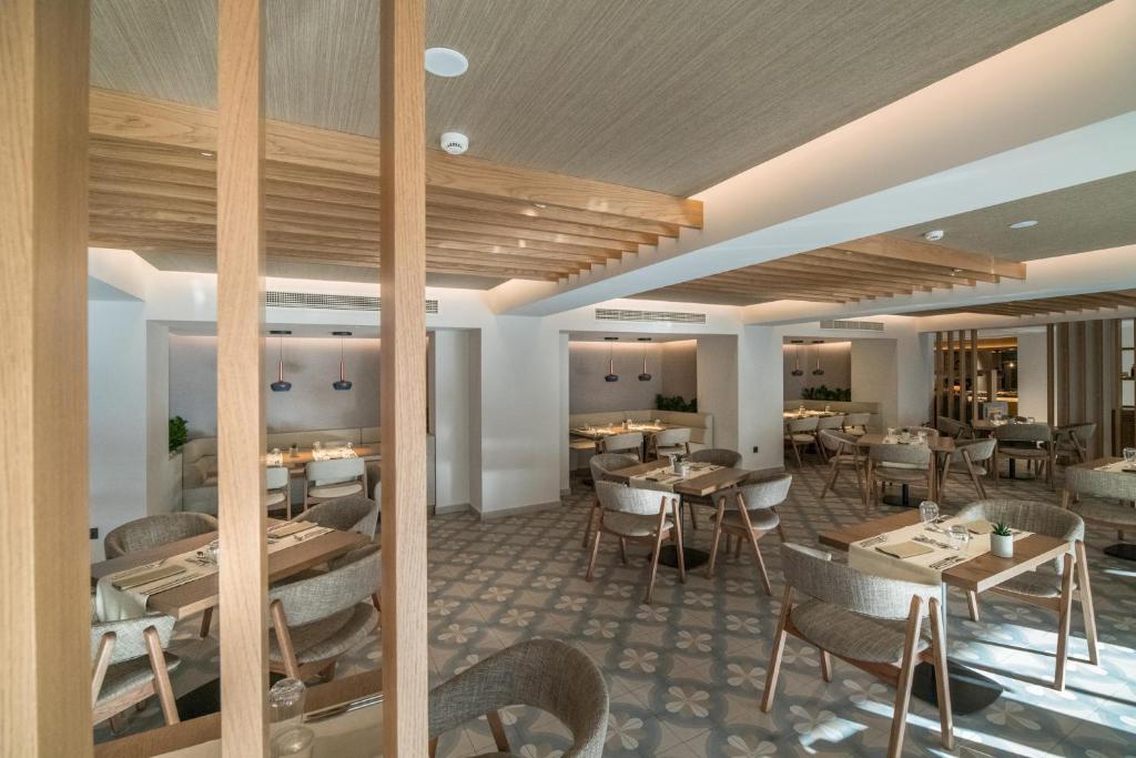 AKASHA Beach Hotel & Spa - 6