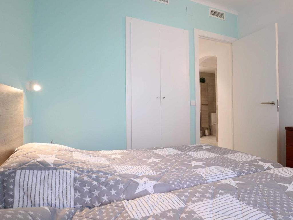 Postel nebo postele na pokoji v ubytování QUINTA SANT POL Apto 6 pax a 50 metros mar E29047