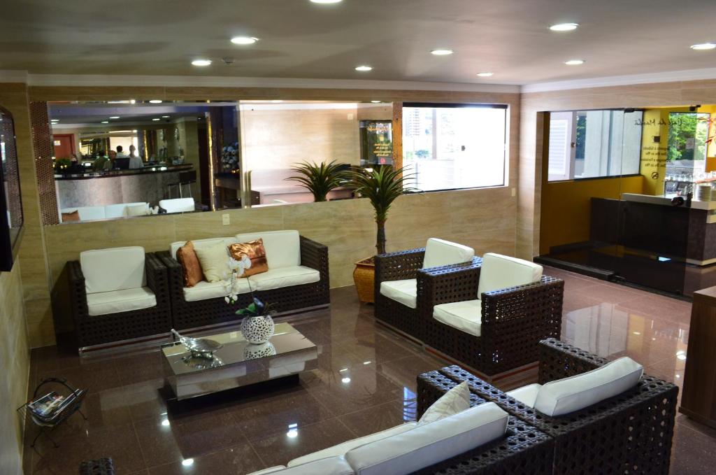  JP Palace Hotel