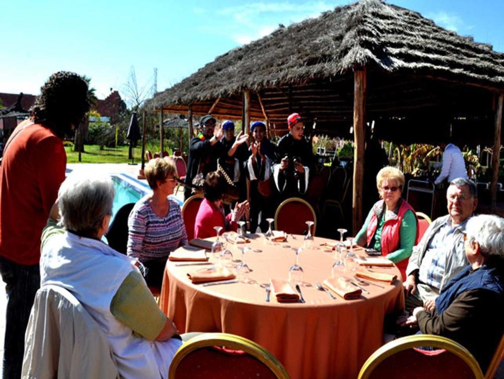 Hosté ubytování Hôtel Jnane Ain Asserdoune
