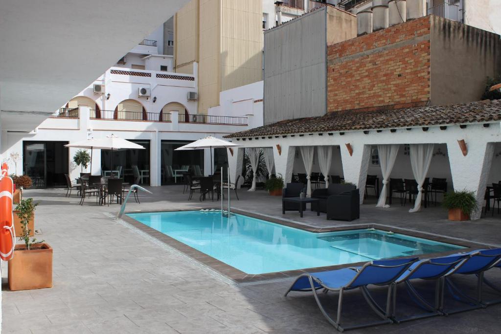 Bazén v ubytování Hotel Salomé nebo v jeho okolí