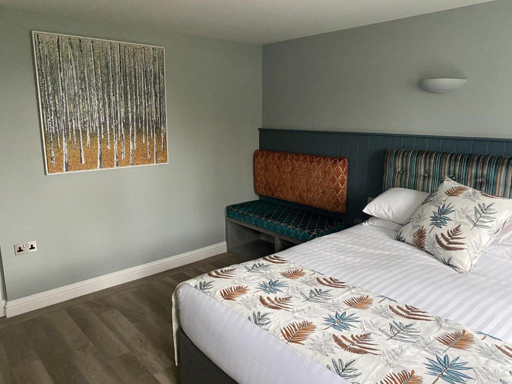 The White Horse Hotel and Luxury Shepherds Huts - Tweepersoonskamer Met Eigen Badkamer