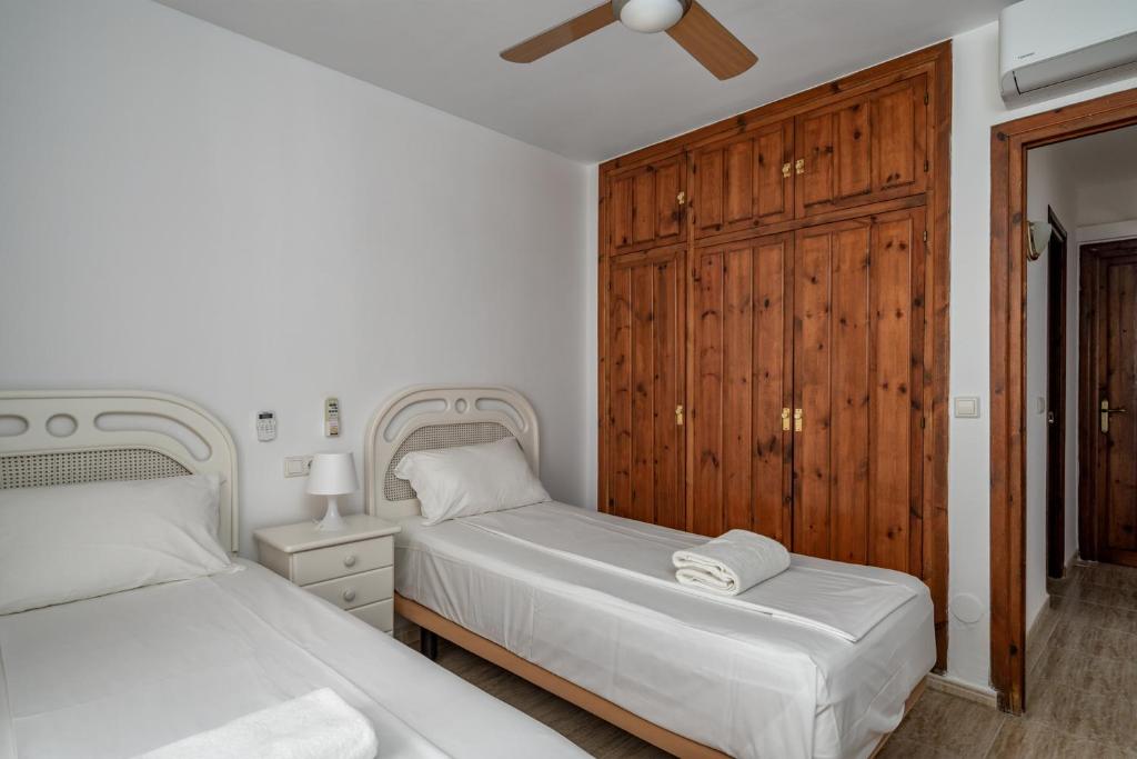 Postel nebo postele na pokoji v ubytování Seaview apartment in Riviera del Sol by Costarentals - Ref 31