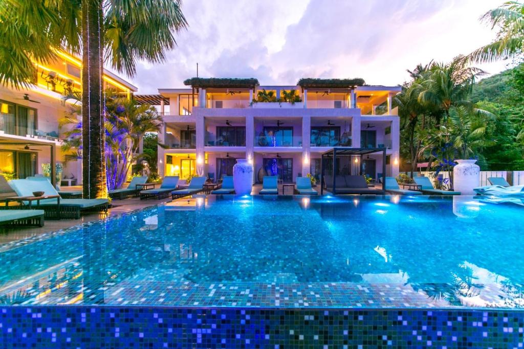 Bazén v ubytování Hotel Le Duc de Praslin nebo v jeho okolí