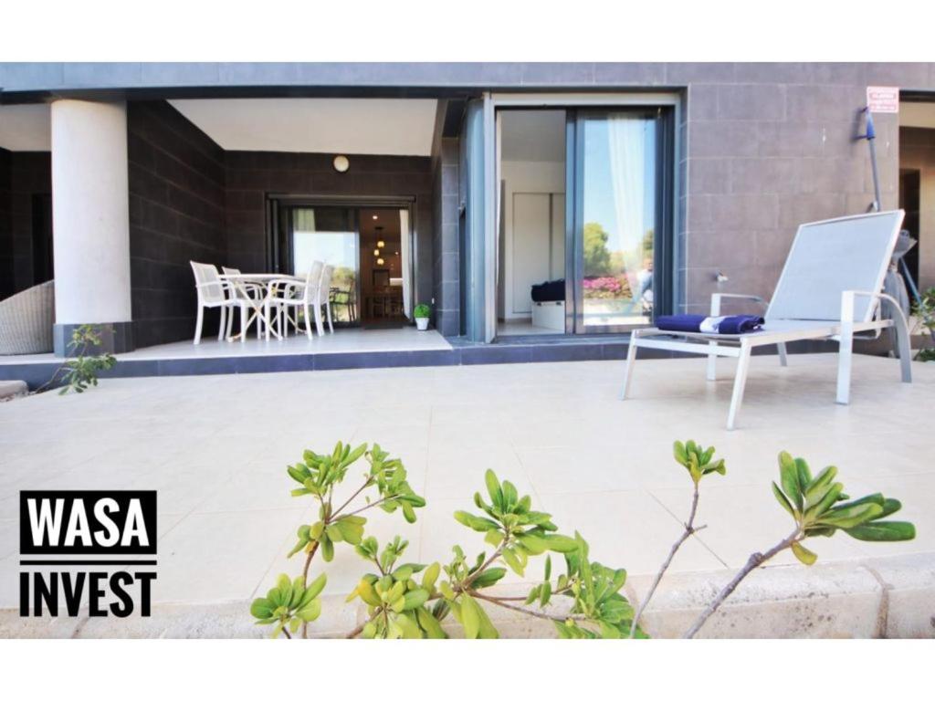 Pinada Beach IV new & comfort. apartment, 1st line to the ...