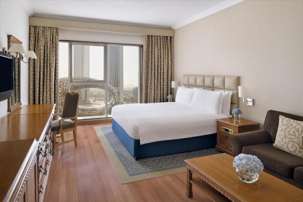 Millennium Plaza Downtown, Dubai - 