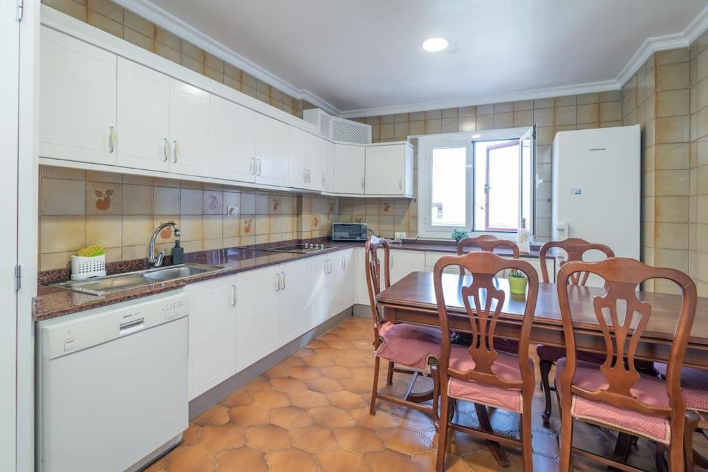 Kuchyň nebo kuchyňský kout v ubytování Un Lugar House San Telmo -Coliving