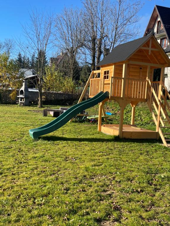 Detský kútik v ubytovaní Apartamenty z widokiem - Willa KRÓLE 25A by RentiloPL