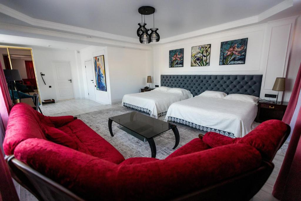 Metelitsa Hotel - Suite With Twin Beds