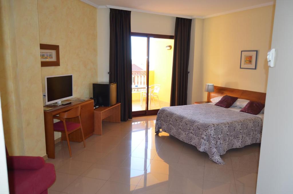 Postel nebo postele na pokoji v ubytování Playa Sol - 30º hotels