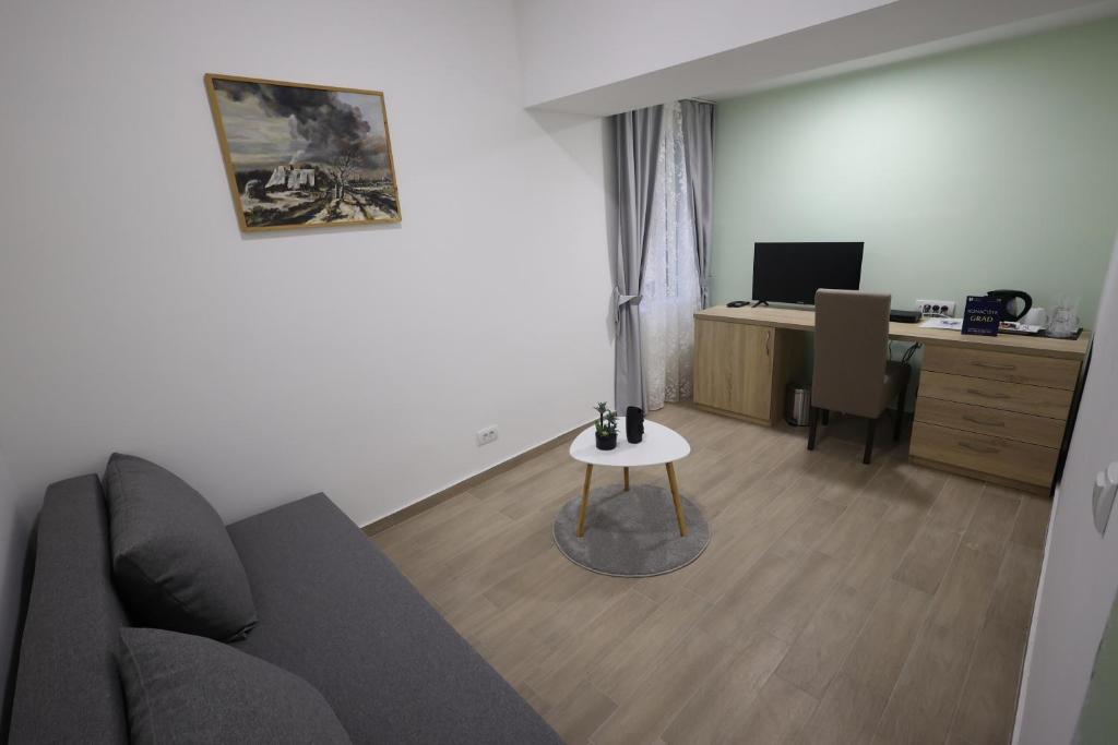 TV a/nebo společenská místnost v ubytování Konačište Grad B&B