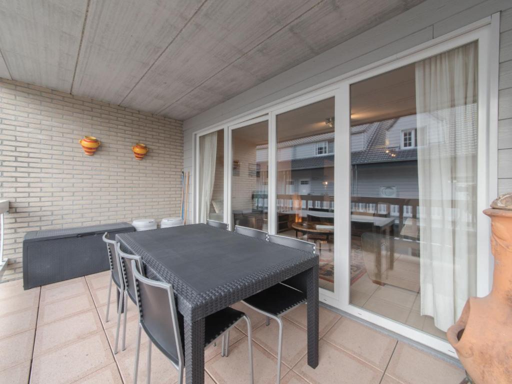 Fotografie z fotogalerie ubytování Apartment The Horseshoe by Interhome v destinaci Bredene
