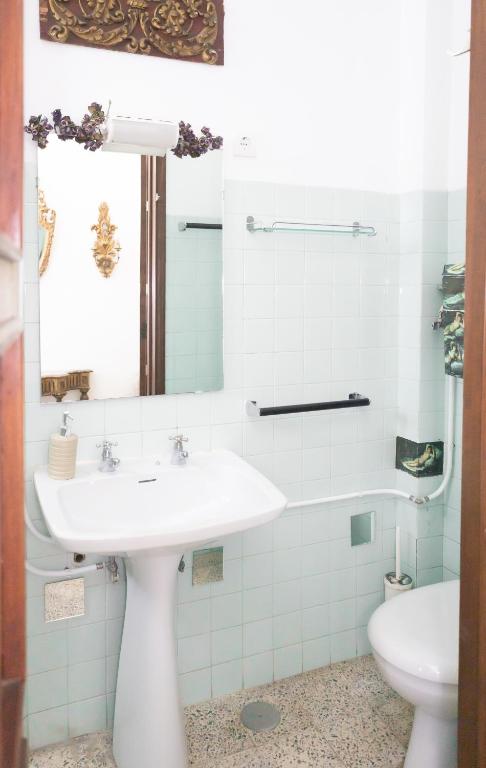 Collector's Home - 12