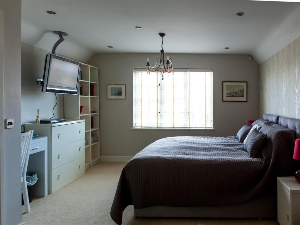 Birch House Bed & Breakfast - Deluxe Suite