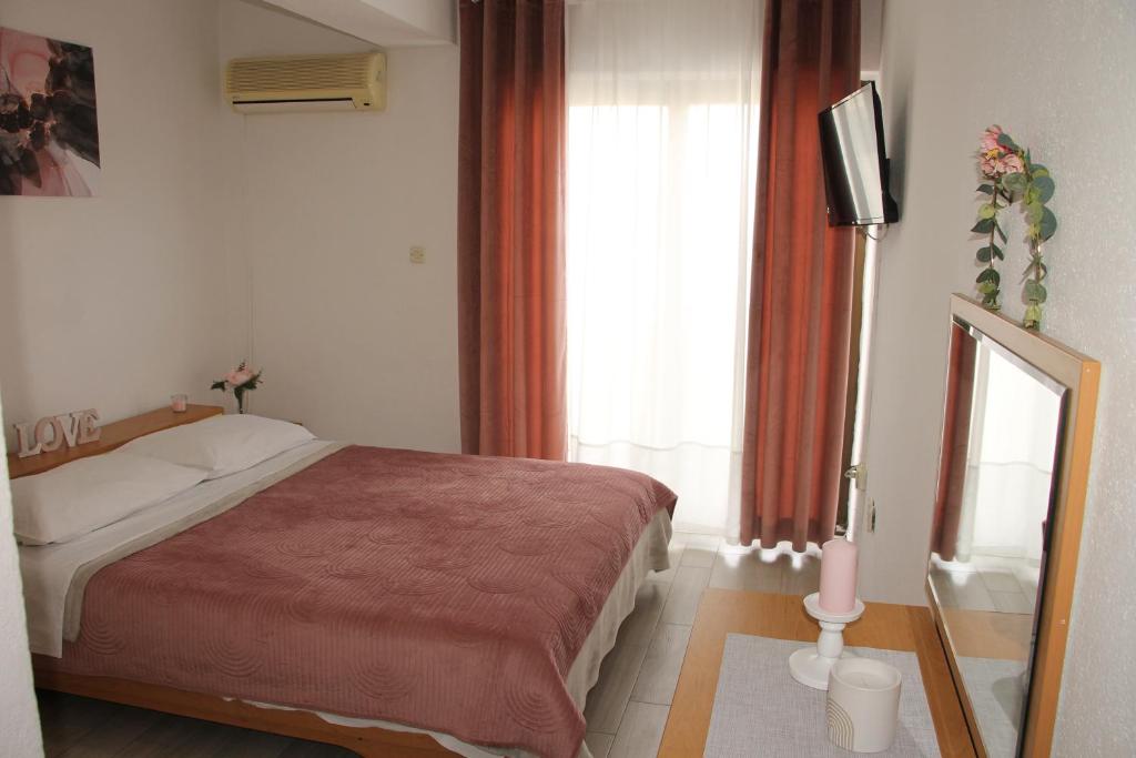 Postel nebo postele na pokoji v ubytování Motel "Tri lovca"