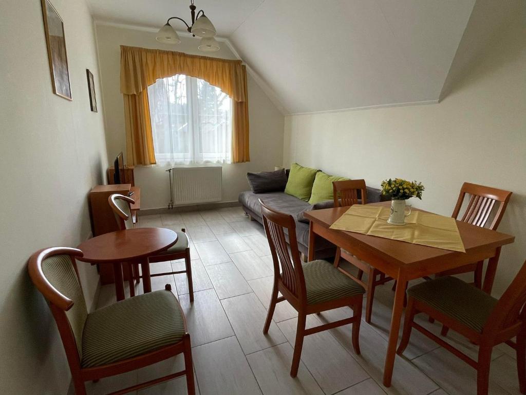 Tölgyfa Panzió - Appartement De Deux Chambres